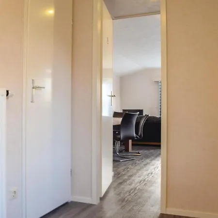2 Bedroom Nice In An Der Mosel *