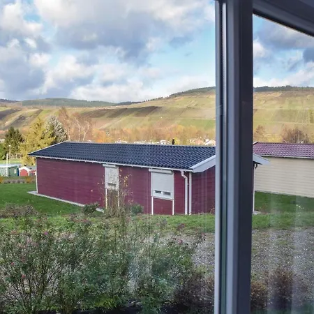 2 Bedroom Nice In An Der Mosel